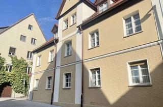 Wohnung mieten in 91126 Schwabach, Schwabach-Denkmalschutz ! Charmante 3-Zi-Altbau-Whg, 74 m², im Erdgeschoß, Gartenmitbenutzung
