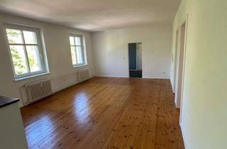 Wohnung mieten in Teltower Damm, 14169 Zehlendorf, Charmante 5,5-Zimmer-Altbauwohnung mit Terrasse – Teltower Damm 9, 14163 Berlin-Zehlendorf (Mitte)