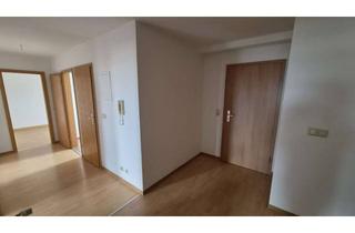 Wohnung mieten in Schlachthofstr. 46, 08371 Glauchau, Großzügige 4,5 Raumwohnung im DG mit Spitzboden