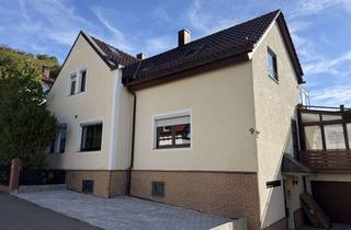 Wohnung mieten in Josef-Weiss-Straße, 89522 Heidenheim, Vollständig renoviert und bezugsbereit – 2-Zimmer-Wohnung im Dachgeschoss in der Josef-Weiss-Straße