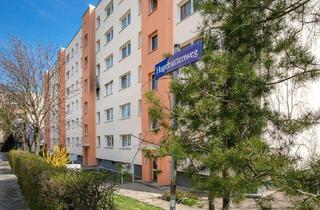 Wohnung mieten in Hagebuttenweg 16, 01169 Gorbitz-Nord/Neu-Omsewitz, Schöne Wohnung: praktische 3-Zimmer-Wohnung