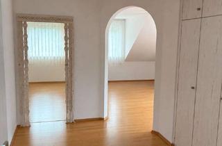 Wohnung mieten in Mühlweg 50, 37235 Hessisch Lichtenau, 3-Zimmer-Dachgeschosswohnung in Zweifamilienhaus in Hessisch Lichtenau
