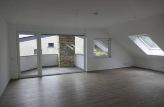 Wohnung mieten in 58313 Herdecke, Herdecke-Schraberg: Helle moderne 3 Zimmer-Dachgeschoßwohnung mit Balkon in grüner Lage!