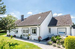 Haus kaufen in 33758 Schloß Holte-Stukenbrock, KEINE KÄUFERPROVISION Top gepflegtes Dreifamilienhaus in ruhiger Lage von Schloß - Holte Stukenbrock