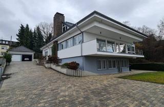 Villa kaufen in 56170 Bendorf, Großzügige Familienvilla ca. 350 m² Wfl mit Pool und riesigem Garten ca. 1.730 m², -einfach besichtigen!