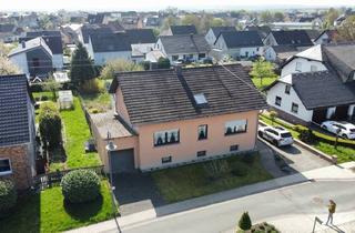 Haus kaufen in 54657 Badem, Zweifamilienhaus mit vielseitigen Nutzungsmöglichkeiten in schöner Lage von Badem