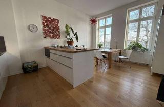 Wohnung kaufen in Alexandrinenstraße, 19055 Paulsstadt, Licht, Wasser, Altbau - Traumwohnung in Schwerins Bestlage am Pfaffenteich