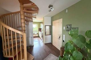 Wohnung kaufen in 63505 Langenselbold, Stilvolles Wohnen auf drei Ebenen
