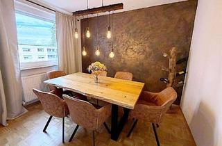 Wohnung kaufen in 91056 Alterlangen, Renovierte 3-Zi.-Wohnung mit Loggia in beliebter Wohnlage in Erlangen