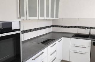 Wohnung kaufen in Schillerstraße 49, 71665 Vaihingen an der Enz, Zuhause mit 3 Zimmern mit Einbauküche in Vaihingen an der Enz