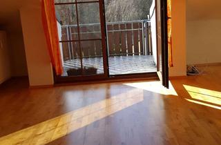 Wohnung mieten in 82256 Fürstenfeldbruck, Lichtdurchflutete zwei Zimmer DG-Wohnung in Fürstenfeldbruck