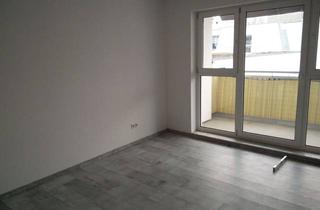 Wohnung mieten in Ostrower Wohnpark, 03046 Cottbus, Helle gemütliche 2-Zimmer-Wohnung mit Balkon und Einbauküche in ruhiger Innenstadlage