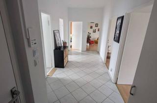 Wohnung mieten in Straße 12, 12099 Tempelhof, 4-Zimmer-Dachgeschosswohnung mit Balkon | möbliert | Stellplatz