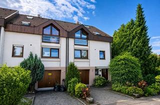 Haus kaufen in 77723 Gengenbach, Gepflegtes Reihenmittelhaus mit Südterrasse und Ausbaupotenzial in Gengenbach