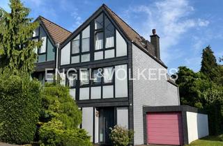 Haus kaufen in 42899 Lüttringhausen, Besonderes Reihenendhaus in Split-Level Bauweise und zentraler Lage von Lüttringhausen