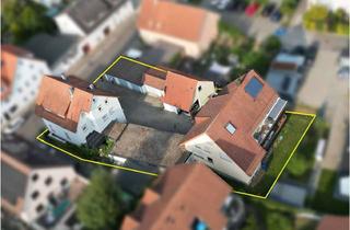 Haus kaufen in 71272 Renningen, Areal mit 2 Häusern, Kleinscheuer und 8 Garagen