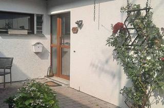 Haus kaufen in Am Wall 26, 30982 Pattensen, Wohnen mit Charakter: Winkelbungalow in Pattensen