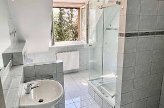 Wohnung mieten in Theodor-Wagner-Straße, 79761 Waldshut-Tiengen, Helle, zentrumsnahe 2,5 Zimmer Altbauwohnung im Dachgeschoss