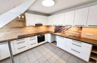 Wohnung mieten in Blumenstraße, 91617 Oberdachstetten, 5-Zimmer-Wohnung 131 m2 - Nolte-Küche, Balkon, Kamin & Wärmepumpe