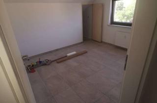 Wohnung mieten in Aufeldstraße 17, 68526 Ladenburg, Sanierte DG-Wohnung mit drei Zimmern in Ladenburg