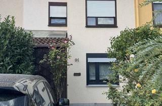 Haus kaufen in Ziegeleistrasse 91, 67122 Altrip, Sehr gepflegtes Reihenmittelhaus mit Garage, 2 Stellplätzen und ausgebautem Dachgeschoss
