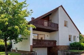 Haus kaufen in Oberdorf 22, 35285 Gemünden, Großzügiges Zweifamilienhaus mit Weitblick und vielfältigen Nutzungsmöglichkeiten