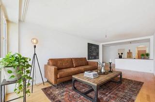 Wohnung kaufen in 82178 Puchheim, Großzügige 4-Zimmer-Wohnung mit Süd-/Westbalkonen und Entwicklungspotenzial in Puchheim