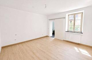 Wohnung kaufen in Pinzenberg, 91126 Schwabach, Kapitalanlage oder Selbstbezug, modernisierte EG 2 Zimmer Wohnung in der Innenstadt