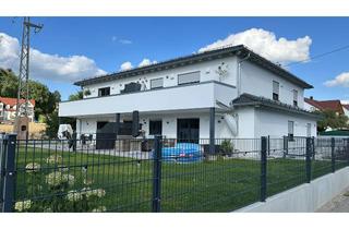 Wohnung mieten in Am Bachsteig 10, 86447 Aindling, Hochwertige 3-Zimmer-Wohnung mit 16 m² Balkon, Doppelgarage und großzügigem Wohnbereich
