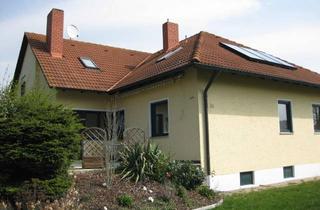 Wohnung mieten in Birkenweg, 92548 Schwarzach, 5-Zi.-EG-Wohnung in 2 Familienhaus, Terrasse u. großer Garten