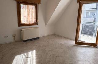 Wohnung mieten in Volkerstraße, 68623 Lampertheim, Drei Zimmer mit großem Balkon und Garage