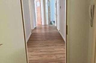 Wohnung mieten in 30163 List, 6-Zimmer-Altbauwohnung mit Balkon in Hannover List