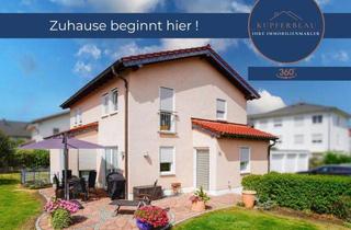 Einfamilienhaus kaufen in 53359 Rheinbach, Freistehendes Einfamilienhaus mit viel Platz – ideal für Familien in Rheinbach