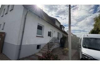 Mehrfamilienhaus kaufen in Hofacker, 47533 Kleve, Provisionsfreies Zweifamilienhaus mit 115 m² Wohnfläche in Kleve-Keeken