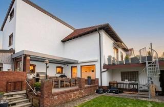 Einfamilienhaus kaufen in 67065 Mundenheim, Einfamilienhaus mit 2 Wohneinheiten · in LU-Niederfeld
