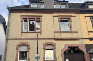 Anlageobjekt in Phillip-Reis-Straße 17, 63073 Bieber, Gut gelegenes 3 Familienhaus in Offenbach Bieber