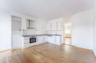 Wohnung kaufen in 45131 Rüttenscheid, Charmante 3-Zimmer-Altbauwohnung im Herzen von Essen-Rüttenscheid