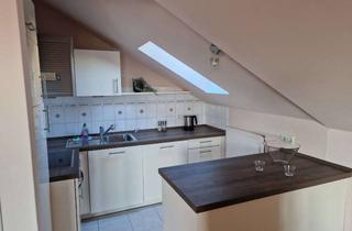 Wohnung mieten in Regensburgerstr 10, 64546 Mörfelden-Walldorf, Sonnige 3-Zimmer vollmöblierte Dachgeschosswohnung mit Balkon und Stellplatz in Mörfelden-Walldorf