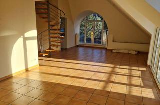 Wohnung mieten in Göppinger Strasse 41/4, 73614 Schorndorf, Gepflegte 5-Zimmer-Dachgeschosswohnung mit Balkon und EBK in Schorndorf