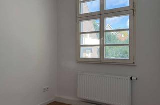 Wohnung mieten in Richthofenstr 28, 42899 Lüttringhausen, Helle 4-Zimmer-Wohnung – ideal für Singles oder Paare mit Homeoffice