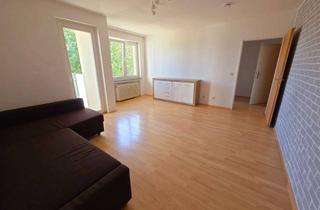 Wohnung kaufen in 63452 Hanau, Handwerkerchance in Bestlage: 3-Zimmer-Wohnung mit Balkon und großem Entwicklungspotenzial!