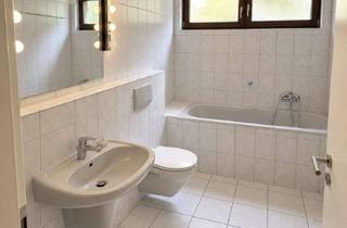 Wohnung kaufen in 40764 Langenfeld, Charmante 3-Zimmer-Maisonettewohnung mit Garten und Stellplatz in Langenfeld-Stadtmitte