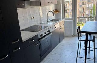 Wohnung kaufen in Rheinhäuser Straße 112, 68165 Schwetzingerstadt, Top Lage, renovierte 2 ZKB Wohnung inkl. Einbauküche