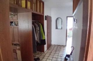 Wohnung kaufen in Unterer Grifflenberg 25, 42119 Elberfeld, Eigentumswohnung 70-er Jahre