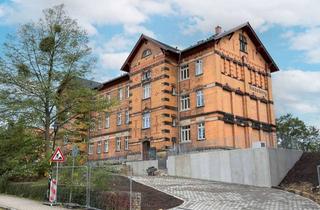 Wohnung mieten in Am Bahnhof, 01454 Radeberg, Wohnen in einem sanierten denkmalgeschützten Haus - 3 Zimmer-Whg. mit Balkon