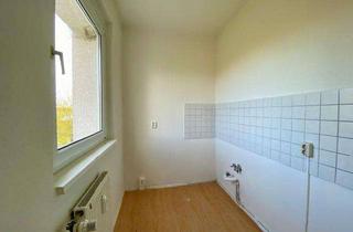 Wohnung mieten in Albert-Einstein-Straße 22, 39387 Oschersleben, Bad saniert! 2-Raum-Wohnung mit Dusche!