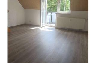 Wohnung mieten in Turnerstraße 17, 01705 Freital, Ihre neue Mansardenwohnung mit Tageslichtbad und Balkon