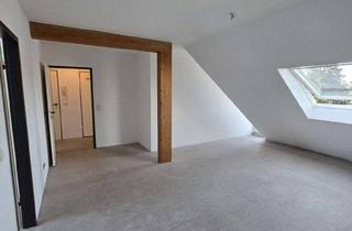 Wohnung mieten in Kochstraße 33, 52080 Haaren, Individuelle 2-Zimmer-Dachgeschosswohnung in zentraler Lage von Haaren mit Balkon