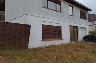 Haus kaufen in 66564 Ottweiler, Freistehender Bungalow in Ottweiler in ruhiger Wohnlage mit Instandsetzungsbedarf Provisionsfrei