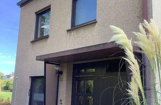 Reihenhaus kaufen in 51381 Bergisch Neukirchen, Alltagstauglich wohnen im gepflegten Endreihenhaus in Leverkusen